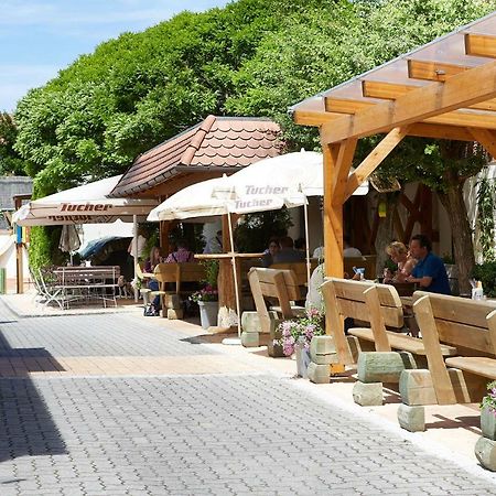 Gasthof Pension Kettler Оберасбах Екстериор снимка
