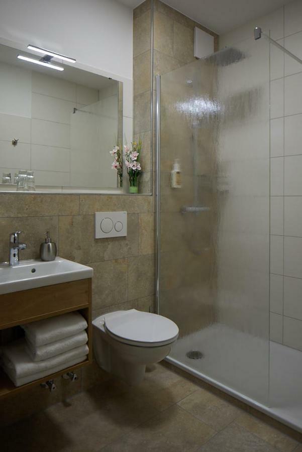 Gasthof Pension Kettler Оберасбах Екстериор снимка