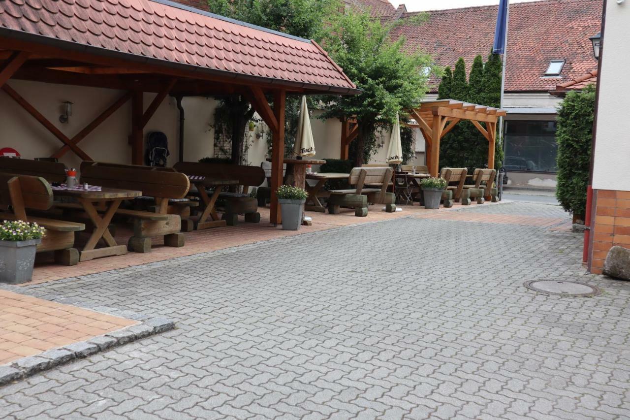 Gasthof Pension Kettler Оберасбах Екстериор снимка