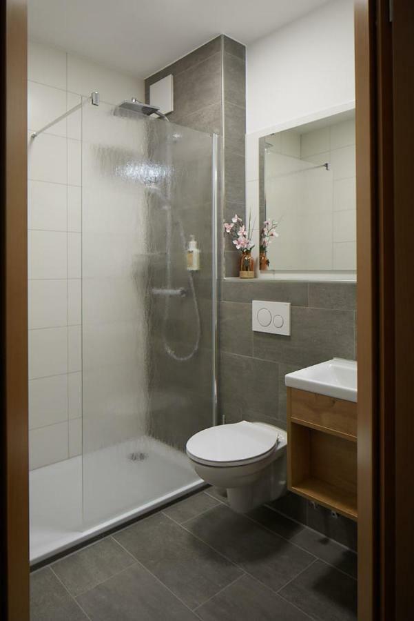 Gasthof Pension Kettler Оберасбах Екстериор снимка